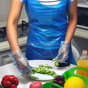 Tablier jetable en plastique PE, vente chaude, taille et emballage personnalisés, pour la transformation alimentaire, la cuisine, la coiffure, l'usine, prix abordables - Product Image 4