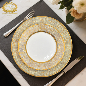 <span class=keywords><strong>Service</strong></span> <span class=keywords><strong>de</strong></span> vaisselle <span class=keywords><strong>de</strong></span> luxe en porcelaine fine Karosa, assiettes <span class=keywords><strong>de</strong></span> dîner fantaisie 10,5 pouces avec assiettes <span class=keywords><strong>de</strong></span> 8 pouces, style traditionnel, artisanat fait main, idéal pour les hôtels - Product Image 1