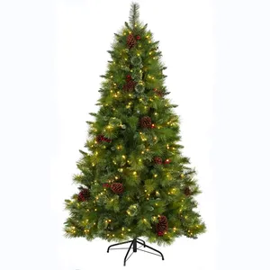 新しいクリエイティブ6フィート。クリスマスデコレーション用の松ぼっくり、ベリー、透明なLEDライトを備えた混合松人工クリスマスツリー