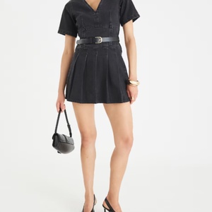 Minivestido Floral Vintage 100% Algodón, Negro, Vaquero, Manga Corta, Plisado, Halter, Estilo Natural - Product Image 2