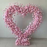 Composition florale artificielle en soie personnalisée de luxe pour demande en mariage, arche de mariage en forme de cœur rose, décoration de toile de fond « Marry Me »