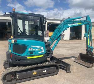 Mini-excavatrice Sunward légère, poids opérationnel de 10 tonnes, avec options de moteur, pompe, engrenage, boîte de vitesses et roulement - Product Image 1