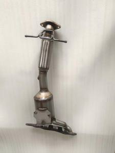 Sistema de Escape Automotriz de Ajuste Directo, Convertidor Catalítico de Tres Vías, Colector para Focus 2.0L 2012-2018 4 Cilindros Euro VI, Acero Inoxidable - Product Image 4