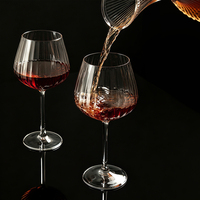 Verre à vin de Bourgogne côtelé de 670 ml (22,6 oz), cristal optique sans plomb de qualité supérieure, gobelet à vin rouge pour hôtel, restaurant, bar
