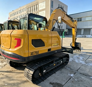 Excavadora de cadenas XE75G amarilla, máquina compacta para movimiento de tierras con motor, bomba y caja de cambios de alta eficiencia, 1 año de garantía - Product Image 3