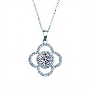 Collar de Plata de Ley S925 con Baño de Rodio y Moissanita de Trébol de Cuatro Hojas, Certificado de Joyería Fina Premium, 18 Pulgadas - Product Image 3