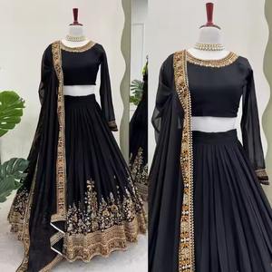 Juego de Lehenga Regal Georgette con elegante atuendo indio tradicional para fiestas de invierno - Product Image 1