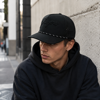 Casquette de golf brodée cinq panneaux en maille trucker avec fermeture snapback, logo personnalisé, OEM, faible MOQ, légère, protection UV, sport, unisexe