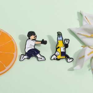 Карандаш Мультяшные эмалированные булавки креативные канцелярские Броши с персонажами Стиль Бег лацкан бейдж ювелирные изделия оптом - Product Image 2