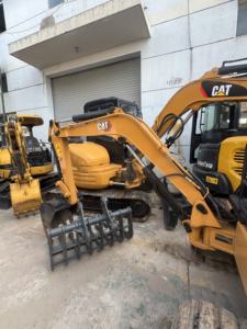 Excavatrice sur chenilles hydraulique Carter 302 de marque japonaise d'occasion, 2024, 2T, 90% NEUF, moteur, pompe, moteur, boîte de vitesses, peinture d'origine, certifiée - Product Image 3