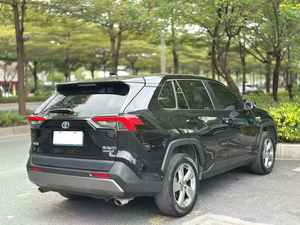 Venta Especial Auto Usado Auto Híbrido Toyota <span class=keywords><strong>RAV4</strong></span> Rongfang <span class=keywords><strong>2022</strong></span> 2.5L CVT 2WD Versión Elite SUV con Techo Solar Panorámico Autos a Gasolina - Product Image 3