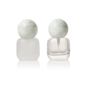 Bán buôn hình bầu dục nước hoa chai thủy tinh <span class=keywords><strong>Roll</strong></span>-<span class=keywords><strong>On</strong></span> 30ml/50ml/100ml phẳng hình vuông bằng gỗ cho Bóng cap thiết kế cho Mist Sprayer - Product Image 5