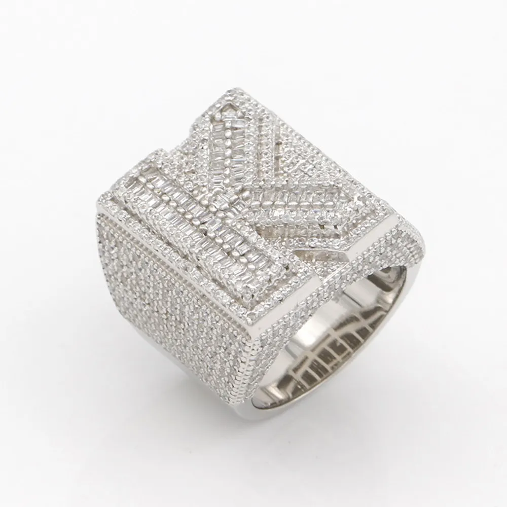 Sieraden Bulk Groothandel Custom 925 Sterling Zilver Vvvs Baguette Moissanite Diamant Iced Out 26 Letters Hiphop Band Ring Voor Mannen