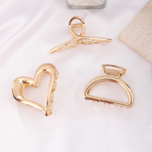 กิ๊บติดผมรูปหัวใจโลหะโปร่ง ZOYU สไตล์เกาหลี แฟชั่นกิ๊บรูปหัวใจแบบฉลาม สำหรับผู้หญิง - Product Image 1