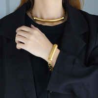 Bracelet en acier inoxydable texturé métallique, style vintage, électroplaqué, pour femme, avec chaîne élastique et accessoire collier tendance