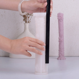 Moules de coulée de résine de pilier avec la sculpture pour la <span class=keywords><strong>cire</strong></span> de spécimen d'insecte de fleur de savon faisant des moules de pilier de bougie de Silicone pour le béton - Product Image 4