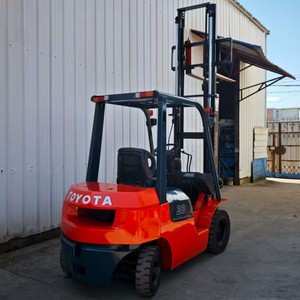 Montacargas TOYO 7FD20 7FBR20 Usado con Mástil de 3m, Diésel. Montacargas <span class=keywords><strong>TOYOTA</strong></span> FD100 <span class=keywords><strong>FD80</strong></span> 8FD30 8fd25 8fd50 2t Usado en Venta. - Product Image 1