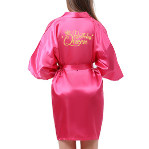 Robe de soirée élégante en soie glacée pour femme, col en V, ceinture à la taille, imprimé feuille d'or 'Reine des Anniversaires', pour mariée, sœur de la mariée ou mariage - Product Image 4