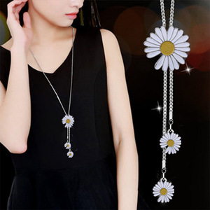 Cadena de collar largo con colgante de borla de flores de varios estilos de alta calidad, joyería de moda de lujo de gama alta, cadena de suéter con flecos largos