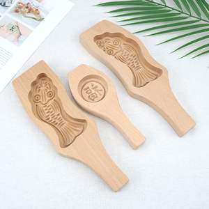 Moule à pain vapeur fait main, outil de pâtisserie à motifs vapeur, moule en bois en forme de fleur - Product Image 2