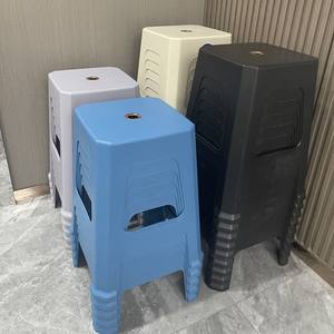 Taburete de plástico grueso de color crema, cuadrado, apilable, duradero para adultos, estilo nórdico y chino, paquete de 4, 6, 8, 10 - Product Image 2