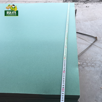 Panneau MDF certifié FSC résistant à l'humidité, qualité meuble, feuille de bois d'ingénierie pour la décoration intérieure et la menuiserie