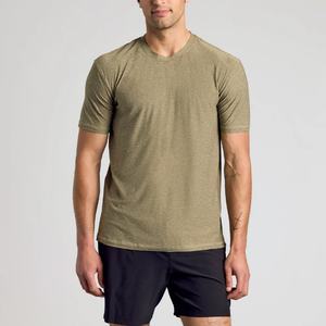 Chemise de compression personnalisée pour hommes Gym Polyester Spandex léger respirant entraînement musculaire course à pied hommes séchage rapide Fit Gym chemises - Product Image 3