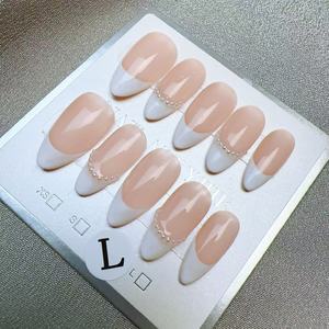 Faux ongles à presser faits main style French Manucure, 10 pièces réutilisables, avec boîte, vente en gros - Product Image 2