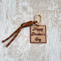 Nouveauté 2026 : Porte-clés pendentif en acrylique à motif rayé et corde, thème Fête des Mères, breloque pour sac fourre-tout et plage