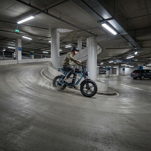 Bicicleta Eléctrica Urbana Compacta de Giro Rápido con Horquilla de Suspensión Delantera, Bicicleta Eléctrica para Estacionamiento en Centros Urbanos y Rampas de Garajes - Product Image 3