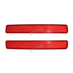 Reflector de parachoques trasero para Volkswagen Multivan T5 2003-2009, rojo, forma plana, lente LED - Product Image 1