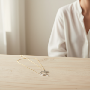 Collar de Acero Inoxidable con Colgante de Letra R de 1 cm, Cadena de un Solo Lado, Joyería de Moda - Product Image 2