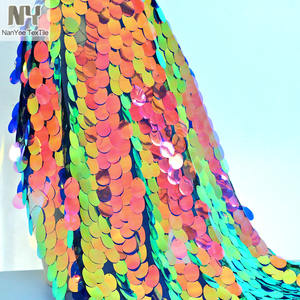 Telas de Lentejuelas de Colores Iridiscentes Grandes con Efecto Ombre Super Brillante de Cobre de Nanyee Textile - Product Image 2