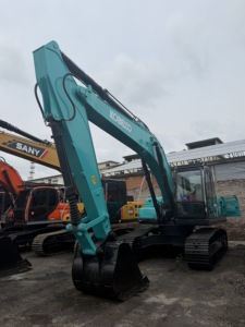 รถขุดไฮดรอลิก Kobelco SK200 พร้อมบุ้งกี๋ขุด 20 ตัน เครื่องจักรขุดมือสองสำหรับงานเหมือง มีสินค้าในสต็อก พร้อมใบรับรอง CE และ EPA - Product Image 5