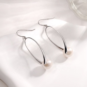 Boucles d'oreilles pendantes KAMMY 10-10,5 mm en perles d'eau douce tendance, mode enfant, argent 925 plaqué platine rhodium - Product Image 4