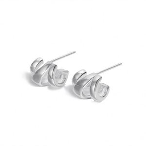 Boucles d'oreilles clous torsadées en argent 925 style métallique Dylam, plaquées or 18 carats, bijoux minimalistes pour femme, idéales pour mariage - Product Image 1