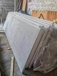 Murs-rideaux modernes personnalisés Panneaux de revêtement mural extérieur suspendus Sites sportifs Système de revêtement métallique de façades de bâtiment - Product Image 3