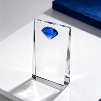 Logo personnalisé souvenir de sublimation en forme de diamant haut de gamme cadeau d'affaires trophée en cristal K9 Plaque de récompense en cristal