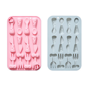 Série de moules à gâteaux en silicone antiadhésifs de qualité alimentaire réutilisables, mignons moules magnétiques en silicone pour chocolat, bonbons et glaces DIY - Product Image 1