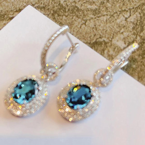 Boucles d'oreilles pendantes micro-pavées en saphir bleu simulé pour femme, bijoux élégants de style princesse - Product Image 4