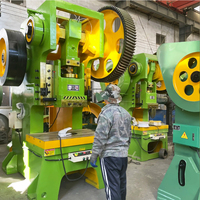 Presse mécanique en forme de C de 160 tonnes, capable de poinçonner les supports de rétroviseurs et les supports de douilles de lampes