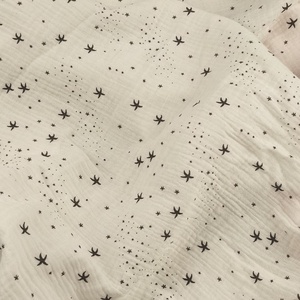 Tissu en mousseline de coton froissé double épaisseur imprimé, lavé au sable, léger, absorbant et thermocollant 216829 pour les couvertures de bébé - Product Image 4