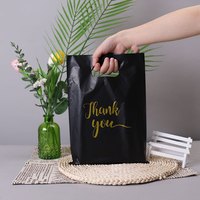 Sacs en plastique durables et écologiques avec logo personnalisé, soufflet de fond et poignée longue pour petites entreprises, boutiques et vêtements de détail
