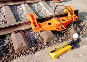 Cintreuse de rails hydraulique pour opérations sur rails horizontaux et verticaux, courbes ou rails droits - Product Image 4