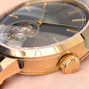 Orologio Meccanico Tourbillon Edizione Personalizzata Collezione Tradizione in Oro Rosa 18K con Movimento Automatico e Design Ultra-Sottile - Product Image 4