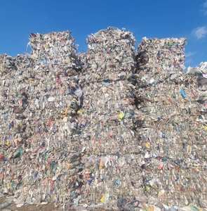 Ladrillos de PET Reciclado de Alto Rendimiento, Grado de Inyección Reforzado, Seguro para Alimentos, Transparente Azul, para Tapas de Botellas de Plástico - Product Image 1