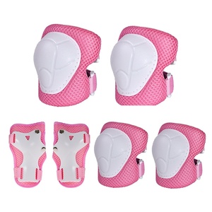 Ensemble de sécurité 6-en-1 pour enfants (garçons et filles) de 3 à 7 ans : protections en plastique pour genoux, coudes et poignets pour le patinage (vente en gros) - Product Image 4