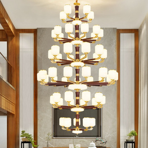 Lámpara de techo estilo chino para villa, de cobre y madera maciza, con múltiples cabezales LED, para el hogar, casa dúplex. - Product Image 1