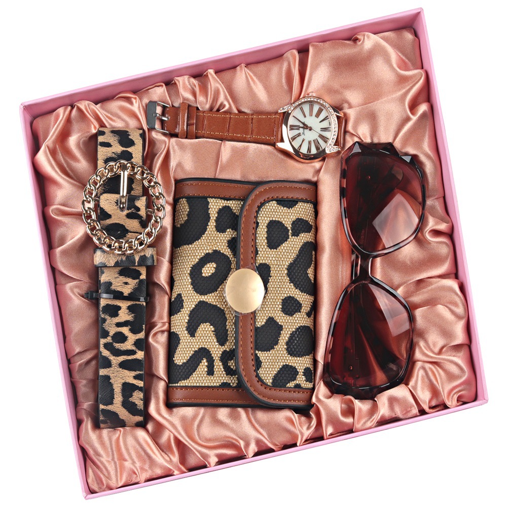 Square leopard 4 piece set