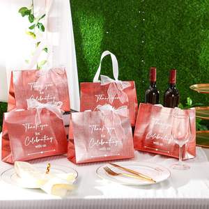 أكياس هدايا فاخرة من الورق غير المنسوج قابلة لإعادة الاستخدام ومتينة وصديقة للبيئة بلون ذهبي وردي بتصميم ليزر لحفلات الزفاف - Product Image 6